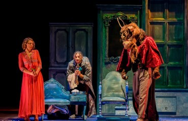 LA BELLA E LA BESTIA / STIVALACCIO TEATRO