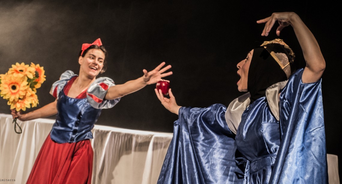 Biancaneve, la vera storia!, Crest, Michelangelo Campanale, Teatro Ragazzi, Teatro di Domenica, Famiglie, bambini, Domenica pomeriggio, Teatro Brecht